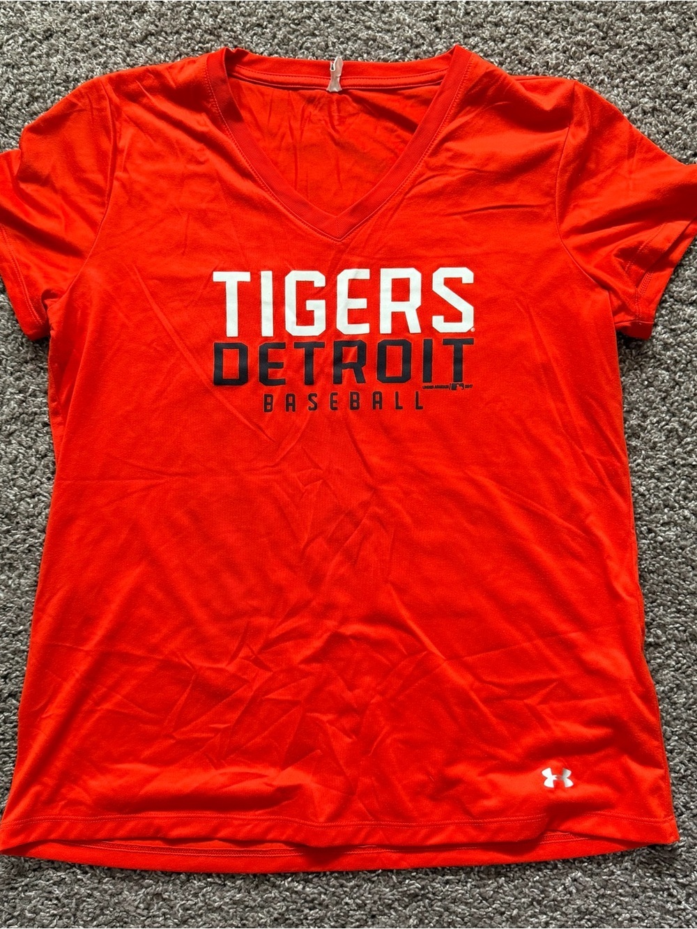 Under Armour Detroit Tigers HeatGear V-Neck Tee Size L